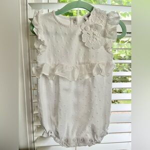 EUC Janie and Jack white Swiss dot romper